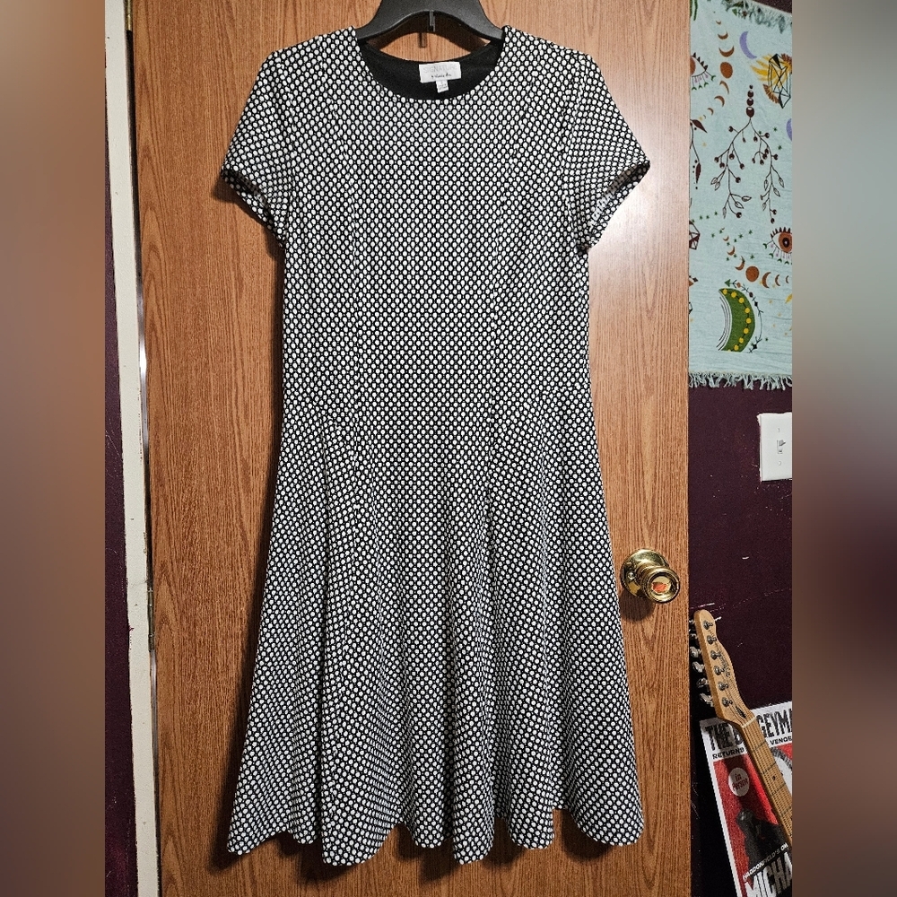 Signature By Robbie Bee Women’s Polka Dot A-line Dress!